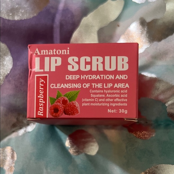 Amatoni Raspberry Lip Scrub-NIB - Picture 3 of 4